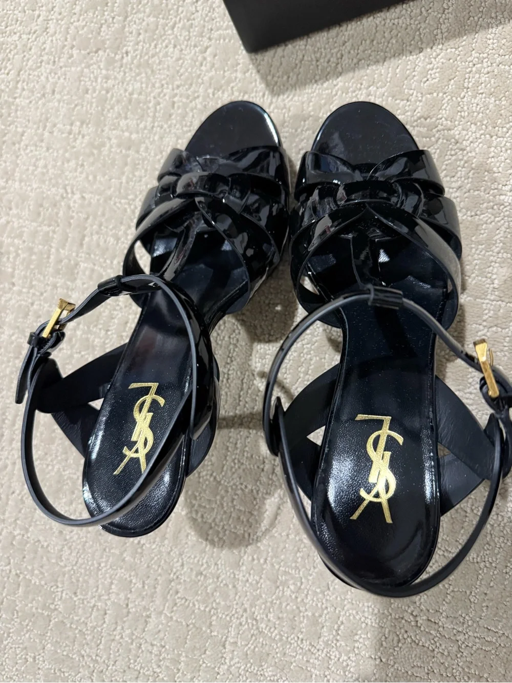 Saint Laurent Black Tribute Patent Leather Knot Sandal Heels - Picture 4 of 7